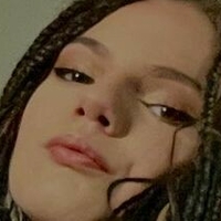 Giovana Meztelen