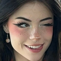 Hanna Owo Meztelen