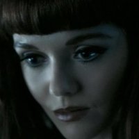 Hannah Rose May Meztelen