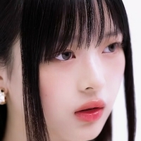 Hanni Pham Meztelen