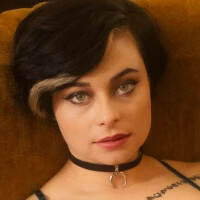 Harli Antihero Meztelen