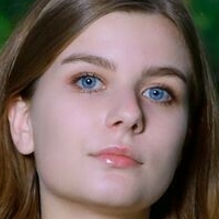 Helana Meztelen