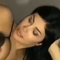 Heves Güzel Meztelen