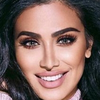 Huda Kattan Meztelen