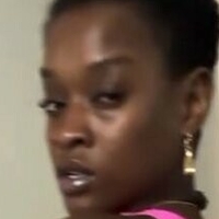 iaml0yal_trini Meztelen