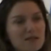 Isabella Blake-Thomas Meztelen