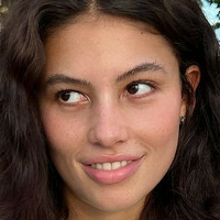 Isabella Carr Meztelen
