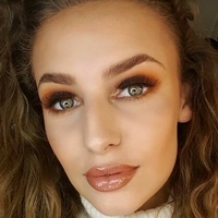 Isabelle Meztelen