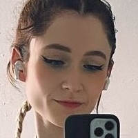 Janet Devlin Meztelen