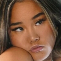 Janice Kim Meztelen