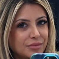 Jasveen Sangha Meztelen