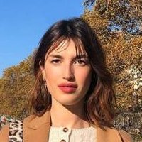 Jeanne Damas Meztelen