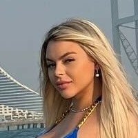 Jennifer Schulze Meztelen