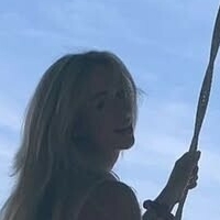 Julia Jaku Meztelen