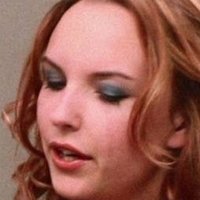 Julin Meztelen
