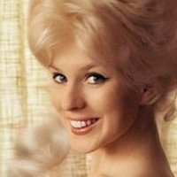 June Cochran Meztelen