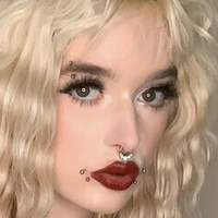 karmaluna__ Meztelen