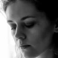 katerimodel Meztelen