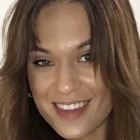 Katherine Byonda Meztelen