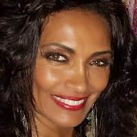 Kathleen Bradley Meztelen