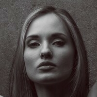 Katyhollick Meztelen