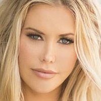 Kennedy Summers Meztelen