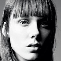 Kiki Willems Meztelen