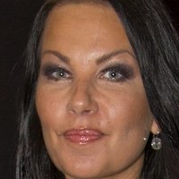 Kira Eggers Meztelen