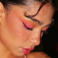 Kira Herman Meztelen