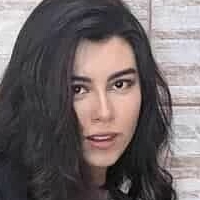 Larissa Liveir Meztelen