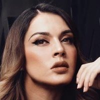 Laura Caro Meztelen