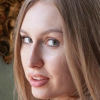 Lia Pink Meztelen