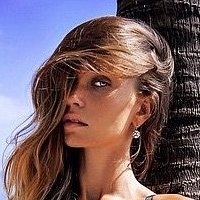 Lily Ermak Meztelen