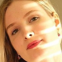 Lily Hart Meztelen