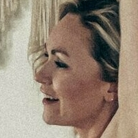 Living Richardson Meztelen