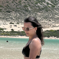 LorinaOutdoors Meztelen