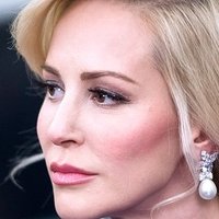 Louise Linton Meztelen