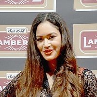 Lovelyn Enebechi Meztelen