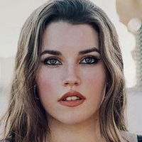 Luana Giorgio Meztelen