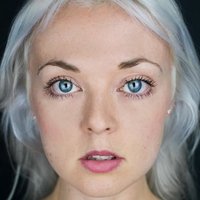 Lucy Clarvis Meztelen