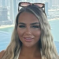 lucysymess Meztelen