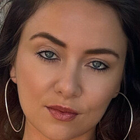 Lydia Farley Meztelen