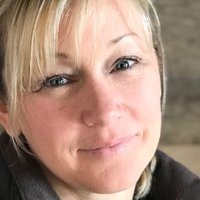 Lynley Swain Meztelen