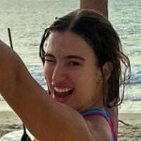 Manuela Cit Meztelen