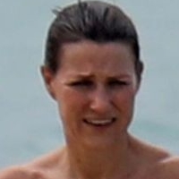 Martha Louise Meztelen