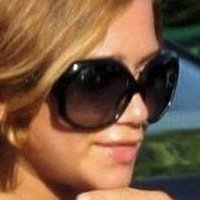 Mary-Kate Olsen Meztelen