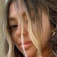 Mathilde Tanto Meztelen