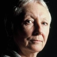 Maureen O'Brien Meztelen