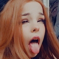 May Tai Meztelen