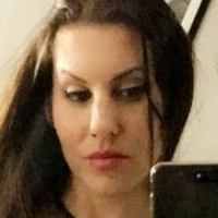 Meggerz Meztelen